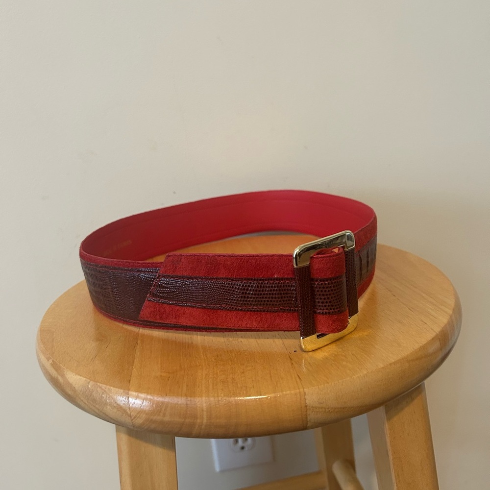 Vintage Milor Red Genuine Leather M/L Made in Taiwan Belt - Picture 7 of 7